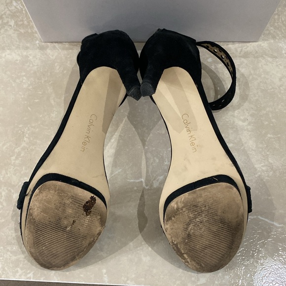 Calvin Klein “Verena” Ankle Strap Heels Size 7.5M - Picture 4 of 4